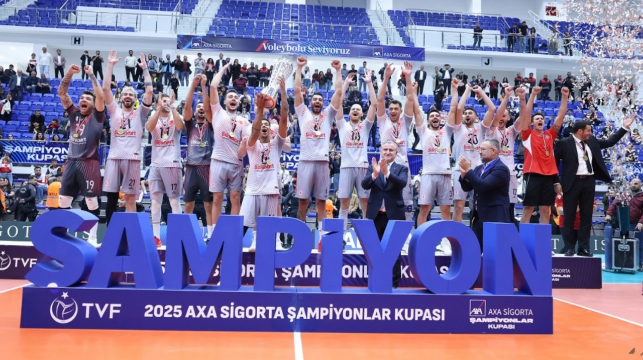 2025 Erkekler AXA Sigorta Şampiyonlar Kupası’nın sahibi Ziraat Bankkart
