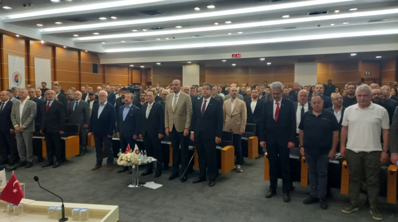 TÜSED Genel Kurulu’nda Selim Kesici yeniden başkan seçildi