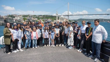 Türkiye Sigorta’dan depremzede özel çocuklarla basketbol maçına gitti, Boğaz turu yaptı