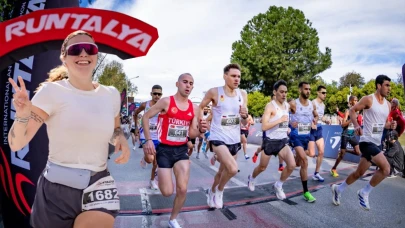 Anadolu Sigorta, üç koşuluk sponsorluk serisine Runtalya ile başladı