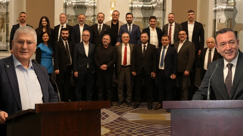 Adaylık açıklamalarının ardın ilk mesajlar PASAD iftarında