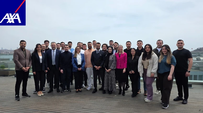 AXA’nın global liderleri Gelecek Fakültesi’nde genç sigortacılarla buluştu